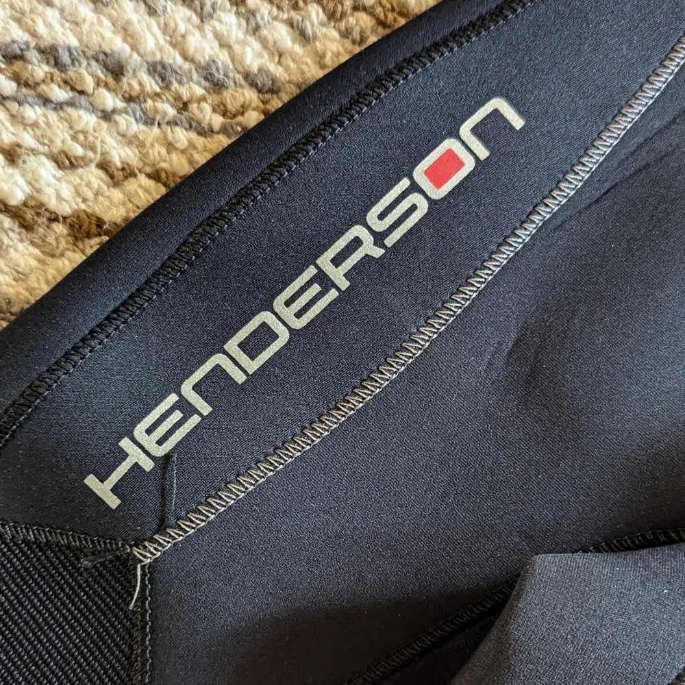 Henderson Wetsuit Size 8